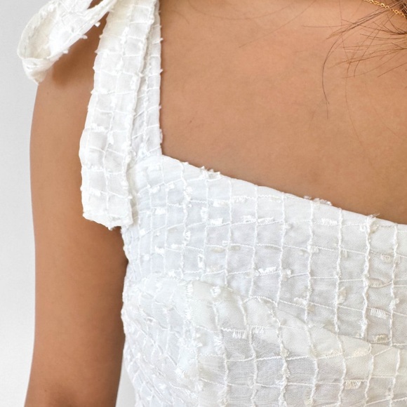 MAE DRESS - Picture 4 of 5